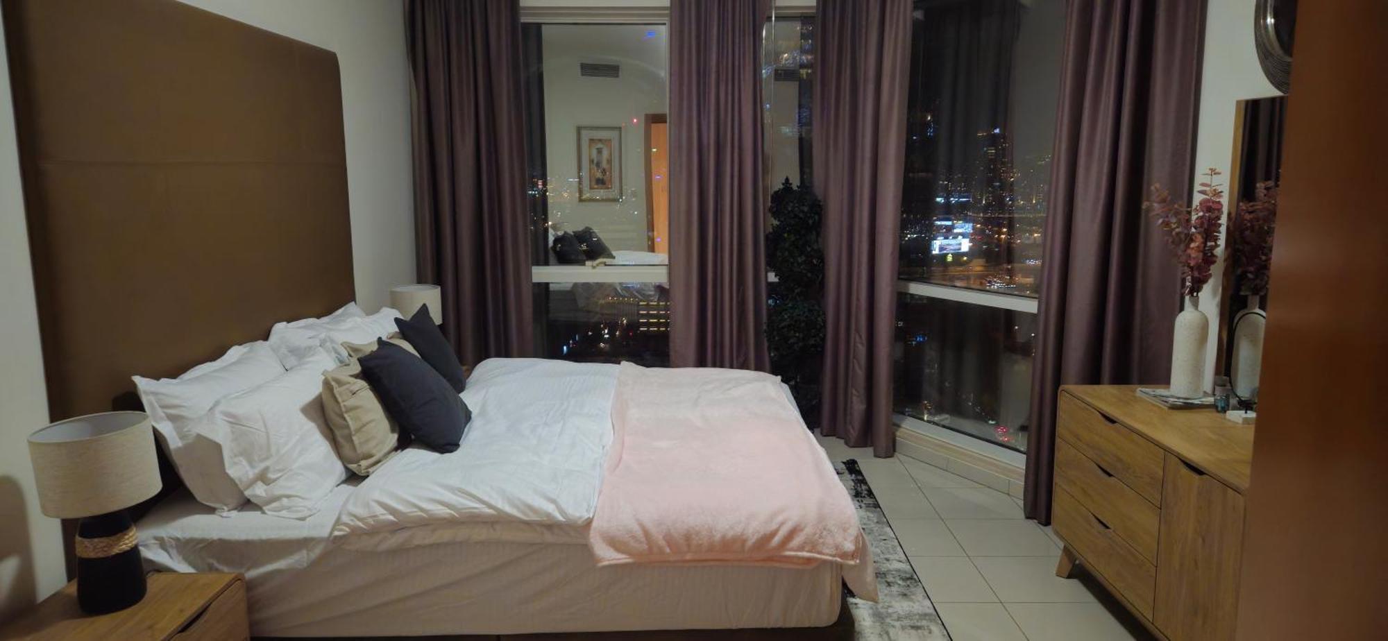 Luxury 2Br Apartment - Sheikh Zayed Road - Near Trade Center Metro Station Dubai Exterior photo